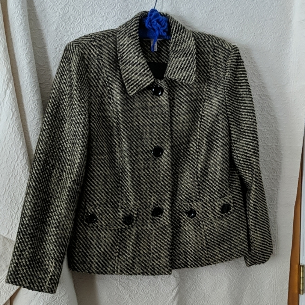 Coat - Picture 1 of 2